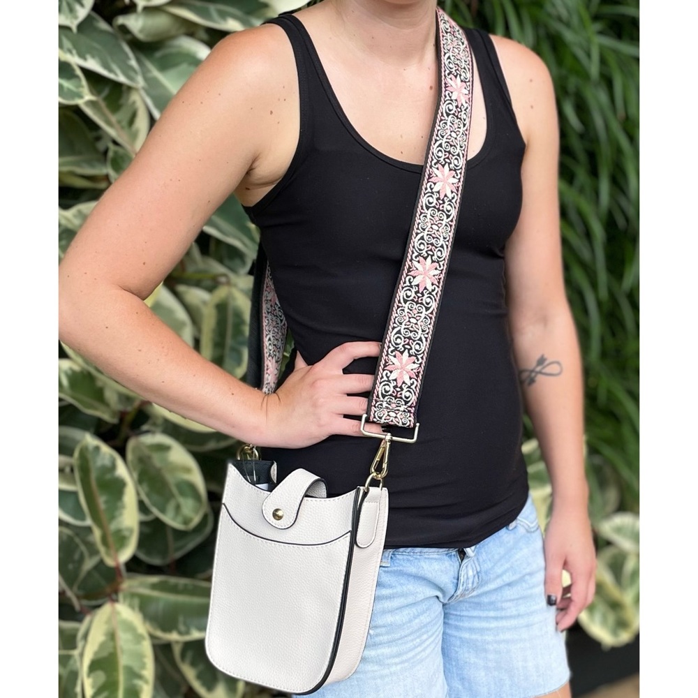 Crossbody Boho Guitar Strap Bag. - Picture 4 of 7